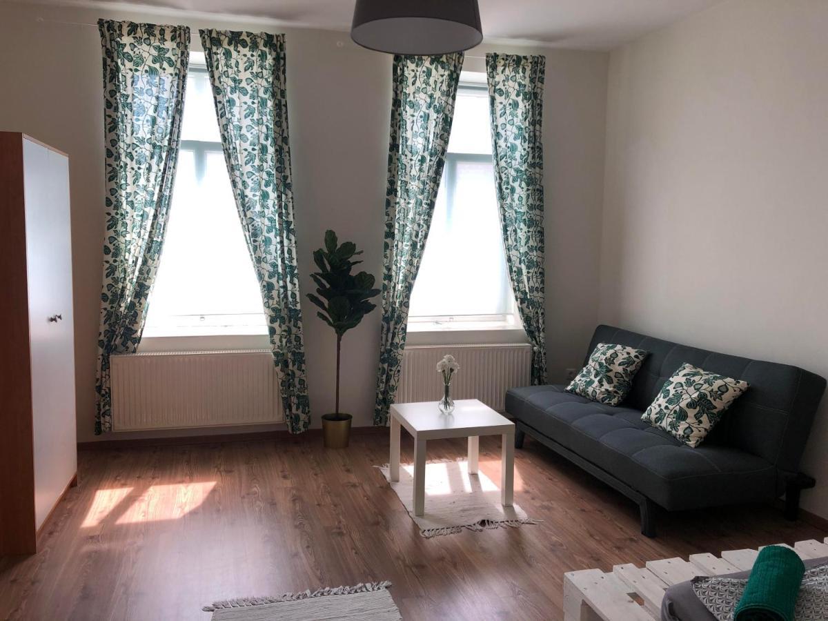 L&R Apartment Győr Eksteriør billede