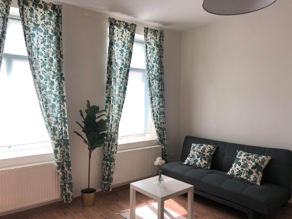 L&R Apartment Győr Eksteriør billede